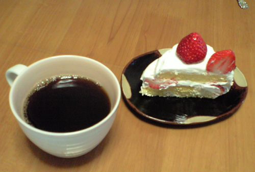 コーヒーとケーキ.JPG